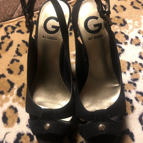 Guess Suede Heels - Picture 1 of 4